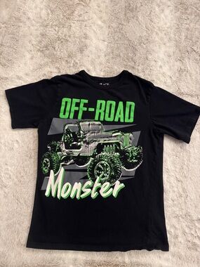 Place Black Crewneck Tee with White Logo
SET OF 6 t shirt.